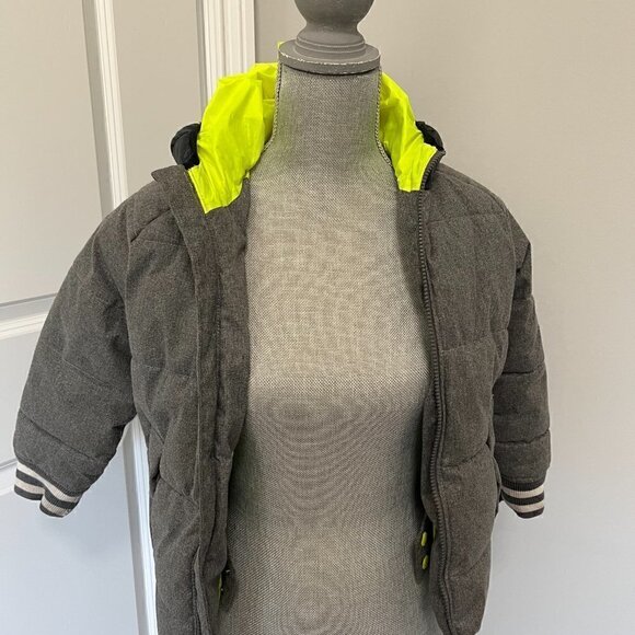 GAP Boys Waterproof Puffer Coat size S Great Condition - Picture 2 of 3